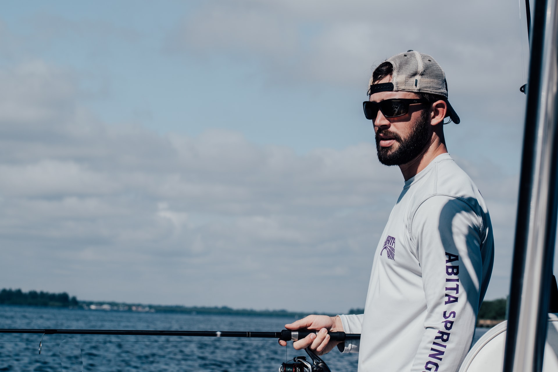 5 Best Fishing Shirts For Hot Weather To Keep You Comfy